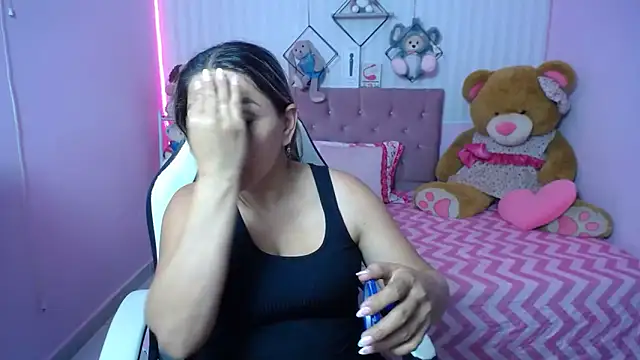 cum bigass online show from 09/18/25, 12:19