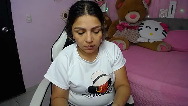 cum bigass online show from 10/25/25, 12:04