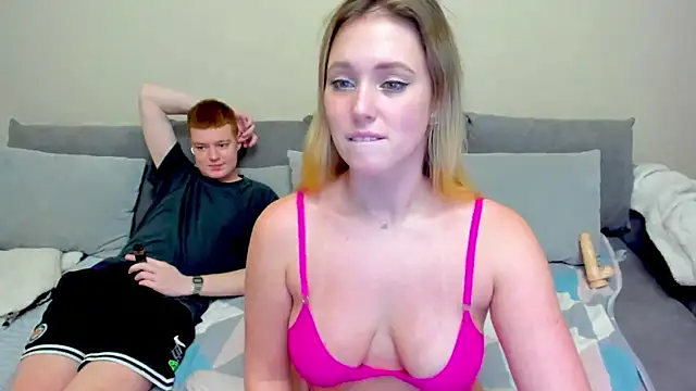 Snapshot of GarryHill chatting on 11/28/25, 11:10 GarryHill online show from 11/28/25, 11:10