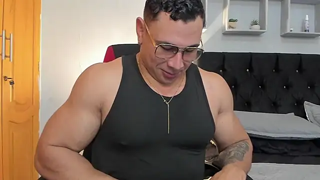 tyler hank01 online show from 03/27/26, 01:14