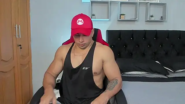 tyler hank01 online show from 11/17/25, 08:35