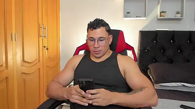 tyler hank01 online show from 03/29/26, 07:26