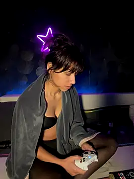 Kiscsillagg online show from 11/14/25, 11:08