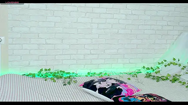 LinaKenny online show from 02/05/26, 01:18