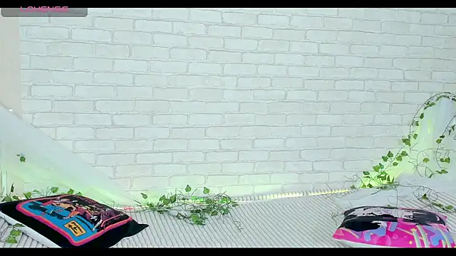 LinaKenny online show from 03/22/26, 06:20