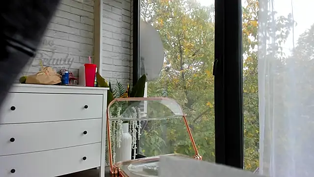 Britney Charm  online show from 10/15/25, 06:54