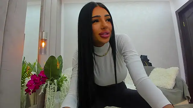 Britney Charm  online show from 03/22/26, 07:10