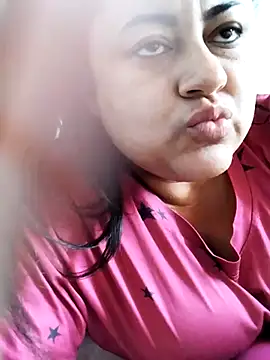 Monseratte21 online show from 04/10/26, 03:52