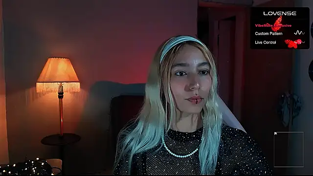 Saucy Jenn online show from 01/12/25, 01:42