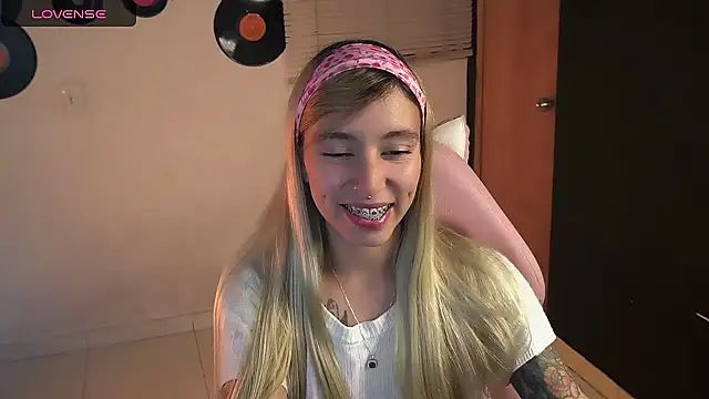 Saucy Jenn online show from 05/24/26, 11:48