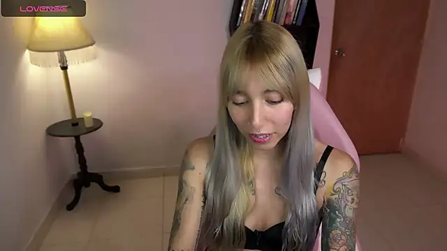 Saucy Jenn online show from 02/15/26, 11:47