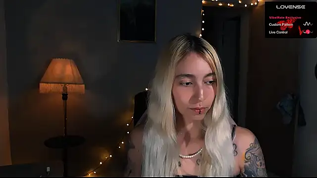 Saucy Jenn online show from 01/30/25, 03:55