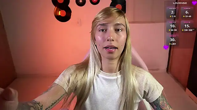 Saucy Jenn online show from 03/20/26, 03:29