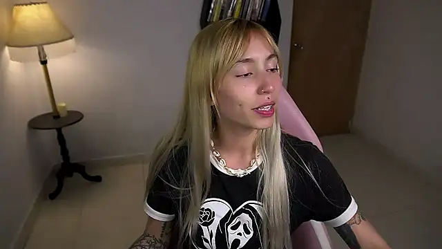 Saucy Jenn online show from 03/06/26, 03:12