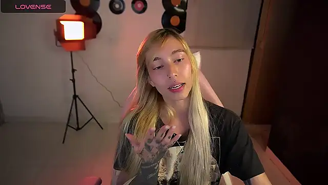 Saucy Jenn online show from 03/29/26, 02:57