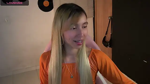 Saucy Jenn online show from 06/07/26, 02:17