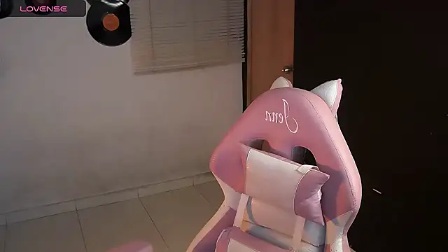 Saucy Jenn online show from 05/30/26, 03:24