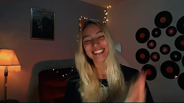 Saucy Jenn online show from 02/23/25, 11:25