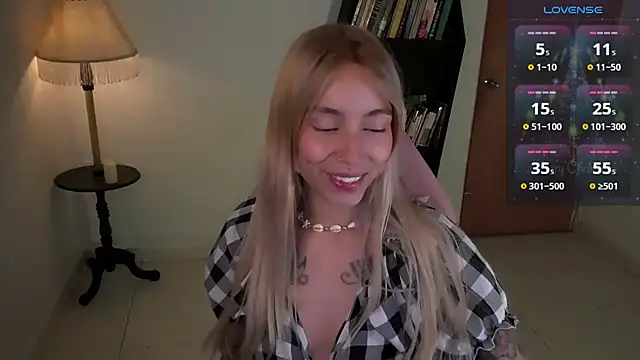 Saucy Jenn online show from 01/17/26, 02:37