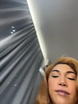 Snapshot of TastyTrap_18 chatting on 11/12/25, 04:22 TastyTrap 18 online show from 11/12/25, 04:22