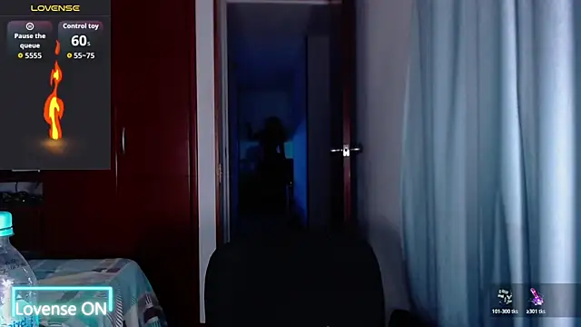 Snapshot of TastyTrap_18 chatting on 11/25/25, 03:29 TastyTrap 18 online show from 11/25/25, 03:29