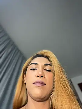 Snapshot of TastyTrap_18 chatting on 12/03/25, 04:24 TastyTrap 18 online show from 12/03/25, 04:24