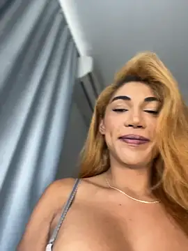 Snapshot of TastyTrap_18 chatting on 11/21/25, 05:01 TastyTrap 18 online show from 11/21/25, 05:01