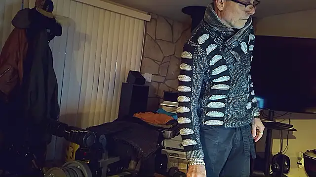 MoonDancer online show from 12/02/25, 01:06