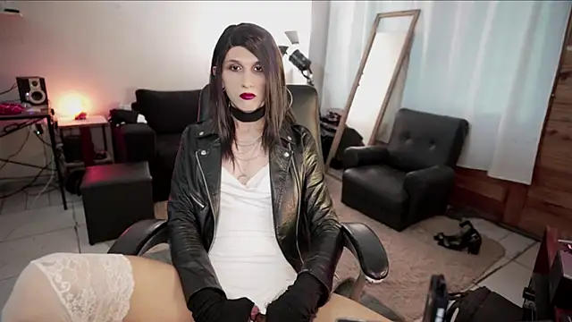 Snapshot of brenda_nataliaok chatting on 12/05/24, 04:15 brenda nataliaok online show from 12/05/24, 04:15