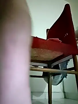 sile2000nou online show from 11/30/25, 04:24