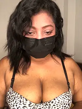 Snapshot of _Cute_ariana_ chatting on 11/08/25, 07:39 Cute ariana online show from 11/08/25, 07:39