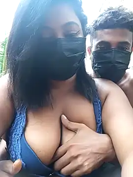 Snapshot of _Cute_ariana_ chatting on 01/19/25, 06:09 Cute ariana online show from 01/19/25, 06:09