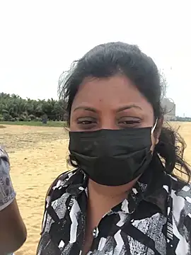 Snapshot of _Cute_ariana_ chatting on 10/15/25, 04:22 Cute ariana online show from 10/15/25, 04:22