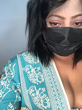 Snapshot of _Cute_ariana_ chatting on 10/17/25, 07:33 Cute ariana online show from 10/17/25, 07:33