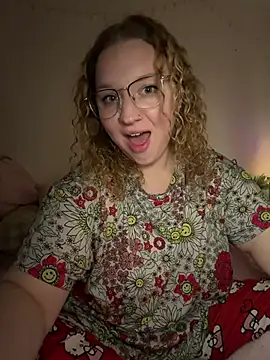 EmmieRae online show from 03/01/26, 07:08