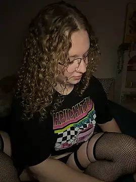 EmmieRae online show from 10/26/25, 03:40