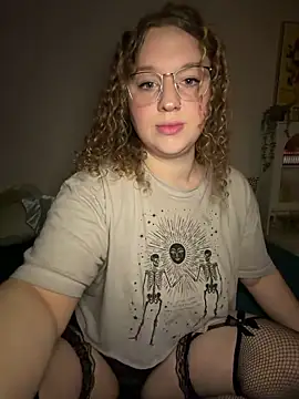 EmmieRae online show from 10/27/25, 03:51