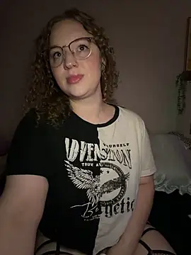 EmmieRae online show from 11/04/25, 12:31