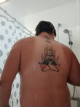 Snapshot of JGRisk chatting on 09/23/25, 12:23 JGRisk online show from 09/23/25, 12:23