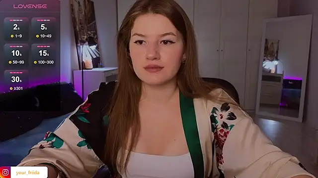 alwaysfrida online show from 11/06/25, 12:09