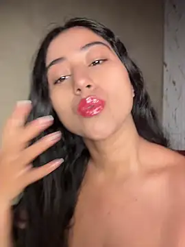 Valentinne z online show from 05/08/26, 10:19