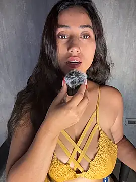 Valentinne z online show from 11/29/25, 03:50