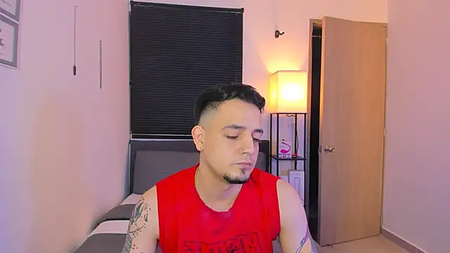 alejandro calderon1 online show from 04/25/26, 04:37