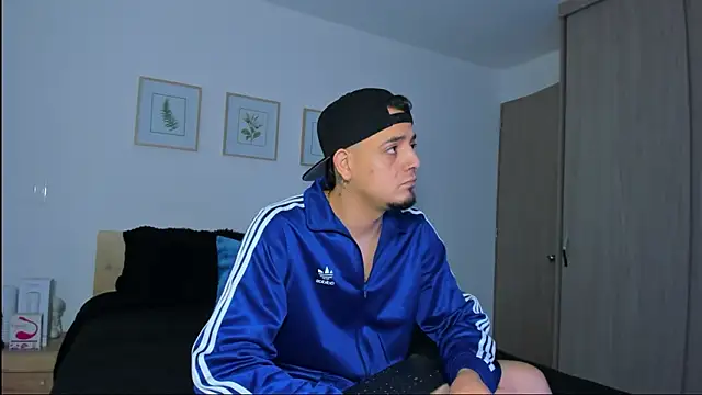 alejandro calderon1 online show from 12/20/25, 04:04