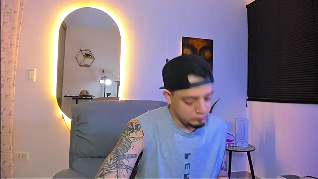 alejandro calderon1 online show from 02/14/26, 04:02