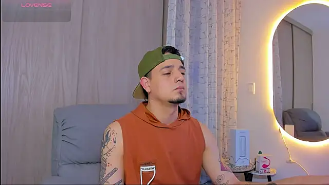 alejandro calderon1 online show from 11/24/25, 01:49