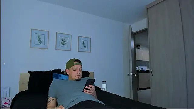 alejandro calderon1 online show from 12/14/25, 01:23