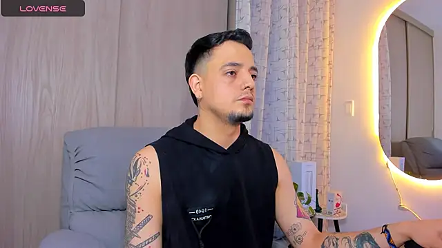 alejandro calderon1 online show from 09/28/25, 04:41