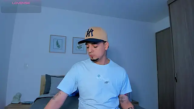 alejandro calderon1 online show from 11/26/25, 09:31