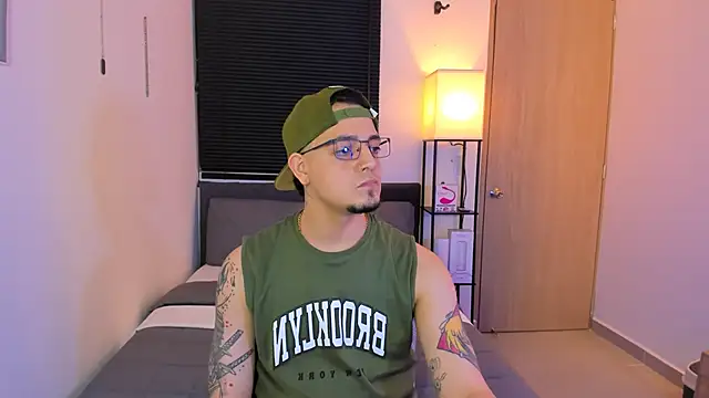 alejandro calderon1 online show from 04/28/26, 03:33